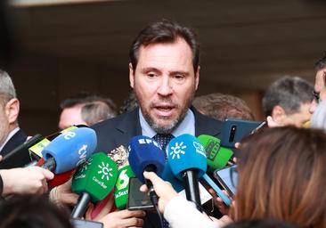 Óscar Puente compara el caso del novio de Díaz Ayuso con el de la esposa de Sánchez