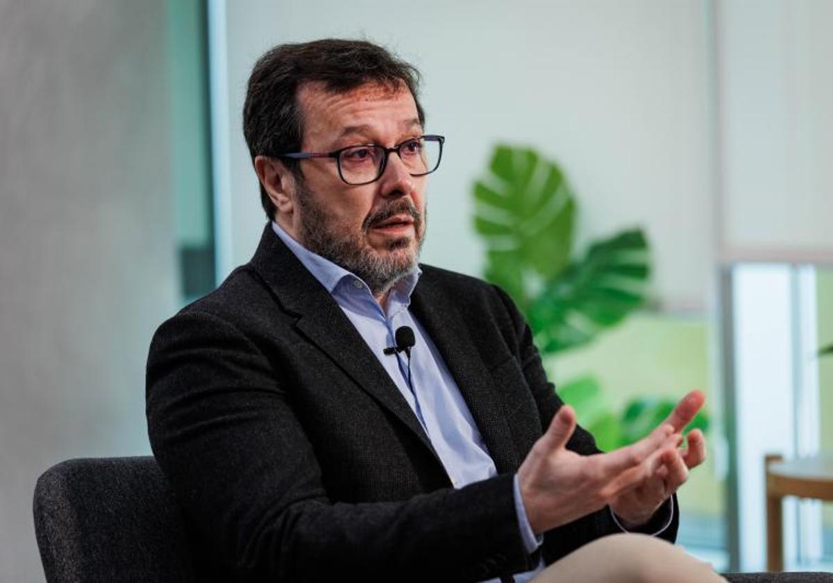 El portavoz de Vox, José Antonio Fúster, durante la entrevista con ABC