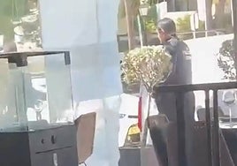 Dos detenidos por acribillar la fachada de un restaurante en Marbella