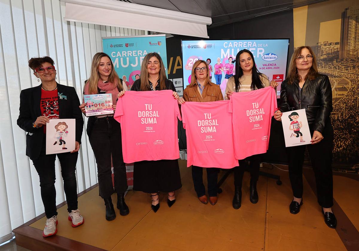 Imagen de la presentación de la Carrera de la Mujer en Valencia