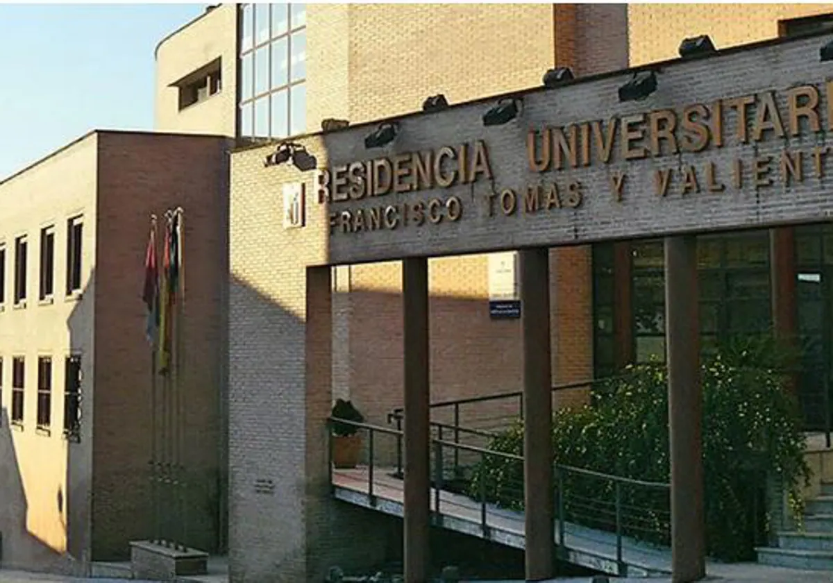 La residencia universitaria Tomás y Valiente, en la calle Cervantes de Toledo