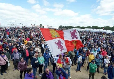 'Revuelta' leonesista por la «provocación» de que haya actos festivos en las provincias por el Día de la Comunidad