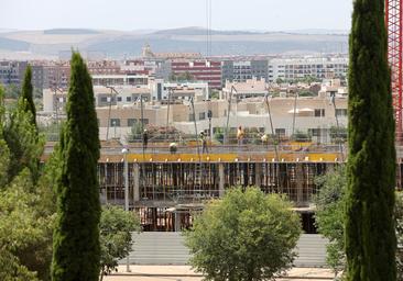 La promoción de viviendas sigue en descenso y cae un 34% hasta marzo