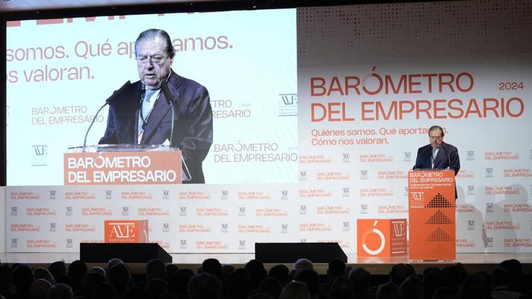 Imagen de Vicente Boluda, presidente de AVE, durante su intervención