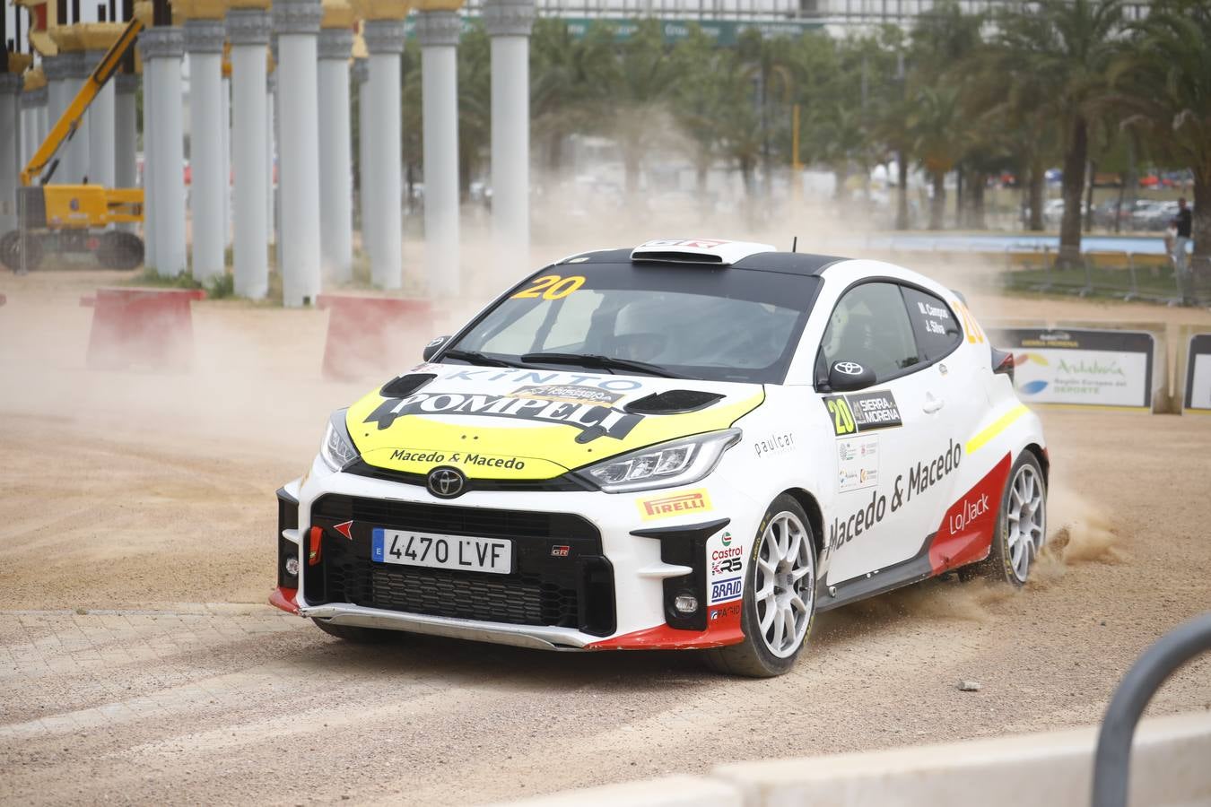 Las mejores imágenes del trepidante tramo urbano del Rallye Sierra Morena 2024