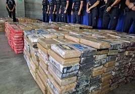 Nuevo golpe al tráfico de cocaína en el Estrecho: intervenida más de una tonelada en el puerto de Algeciras