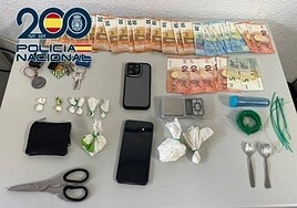 Detienen a un joven por tráfico de cocaína tras huir de la Policía e intentar tirar la droga por un váter