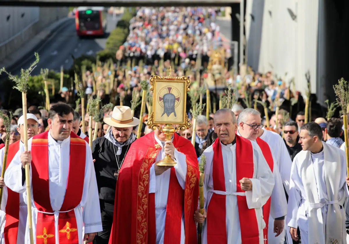 À Punt retransmite en directo la Romería de la Santa Faz