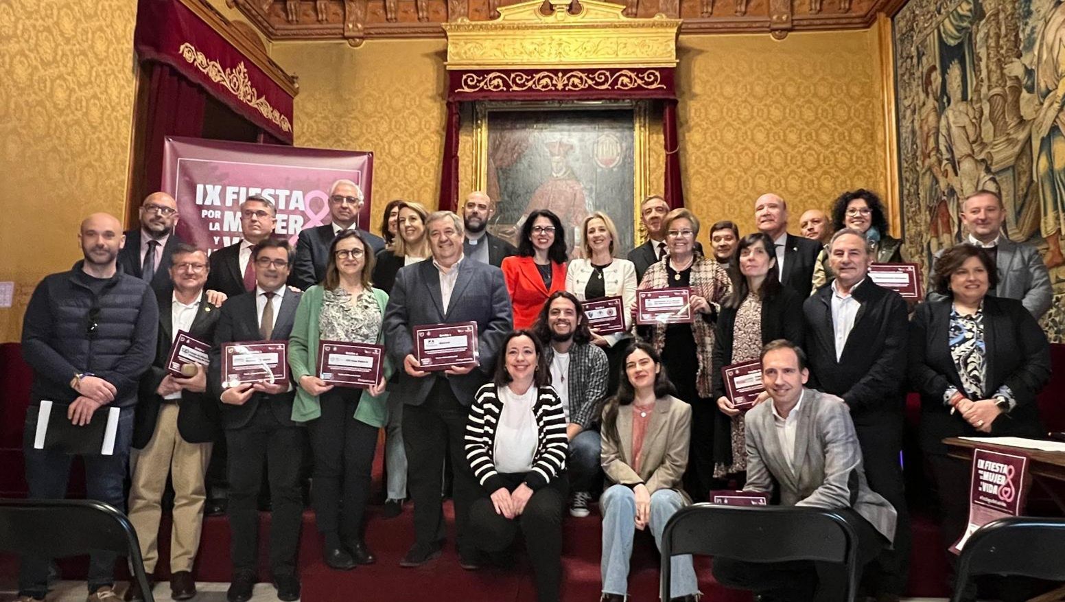 El colegio Infantes acogerá este sábado la IX Fiesta por la Mujer y la Vida