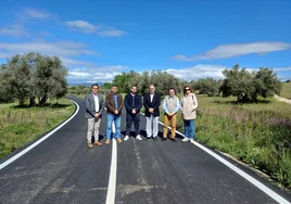 Invierten casi 180.000 euros en obras de asfaltado del camino que une Méntrida y Santa Cruz con 'Calalberche'