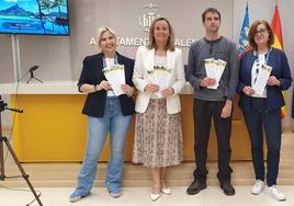 El Ayuntamiento de Valencia firma un acuerdo con los guías turísticos para reducir los grupos a 25 personas
