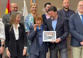 Alicante homenajea a la chef María José San Román tras recibir la Medalla de Oro al Mérito en las Bellas Artes de manos del Rey Felipe VI