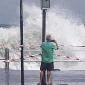 Muere un turista al caer al mar en Tenerife cuando hacía fotos cerca de la costa