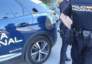 Tres detenidos por robar piezas de vehículos de alta gama para su taller en una casa ocupada de Erustes
