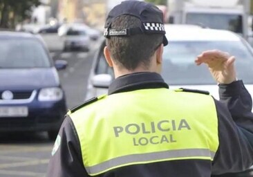 Un policía local de Málaga fuera de servicio recibe una paliza al evitar un robo en un supermercado