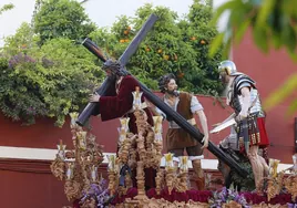 Simón de Cirene, las idas y venidas en la Semana Santa de Córdoba del hombre que ayudó a Jesús con la cruz
