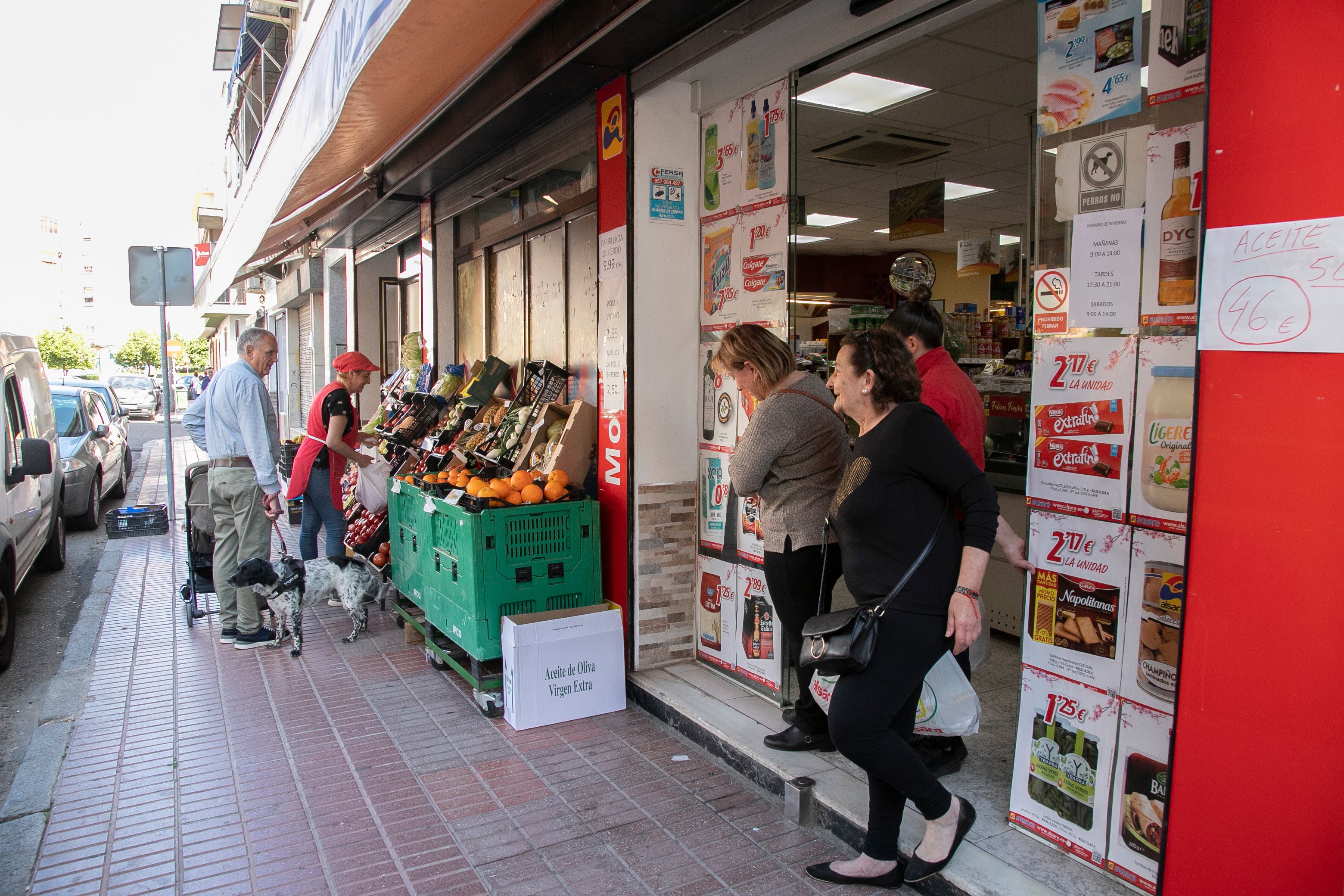 Fotos: un barrio de Córdoba sumido en la quietud por dos crímenes en una semana