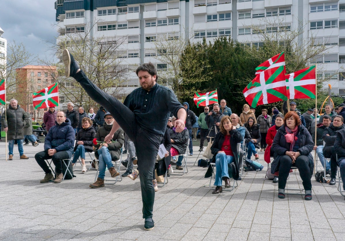 Aurresku en un acto reciente de Bildu en Vitoria