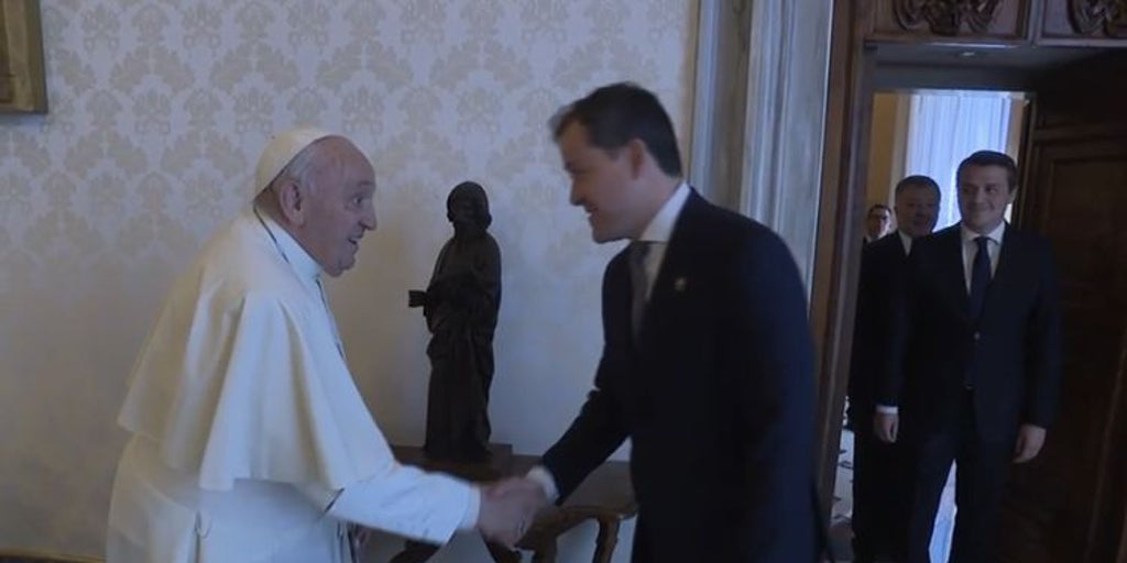 El Papa le dice al alcalde que “lleva a Toledo en el corazón” y que la encantaría es en el Centenario de la catedral