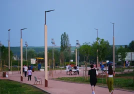 Urbanismo completa la dotación de la zona norte del Parque de Levante de Córdoba