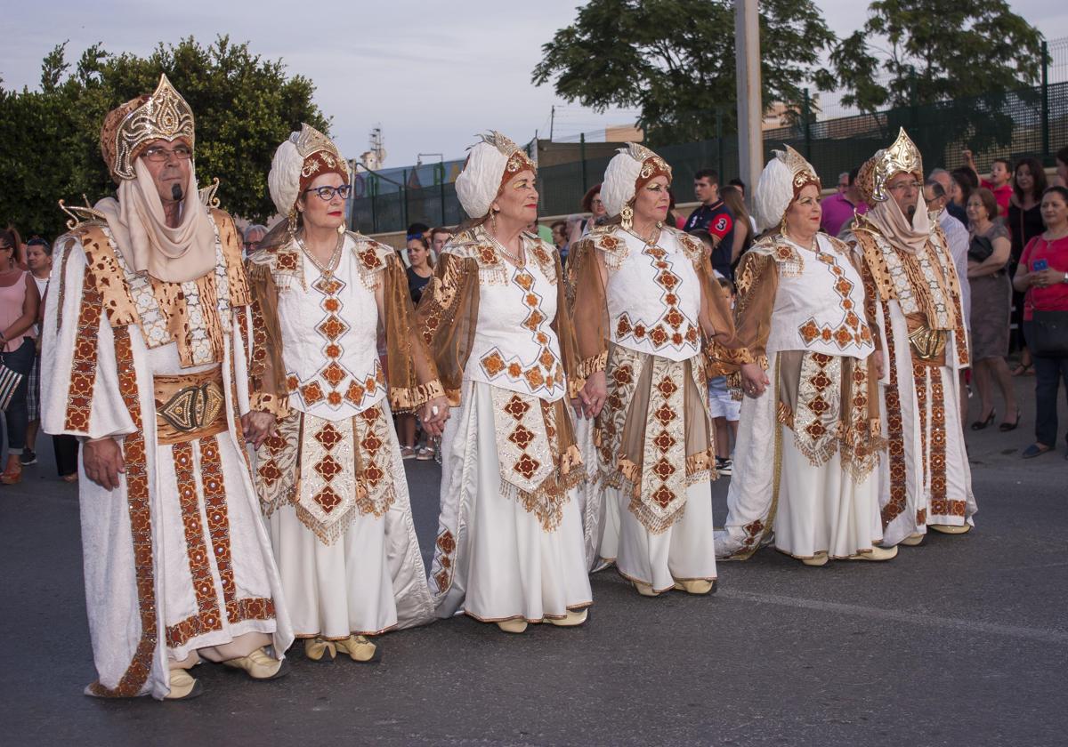 Descubre aquí los detalles del concurso del cartel para el Desfile de Moros y Cristianos de Vera (Almería)