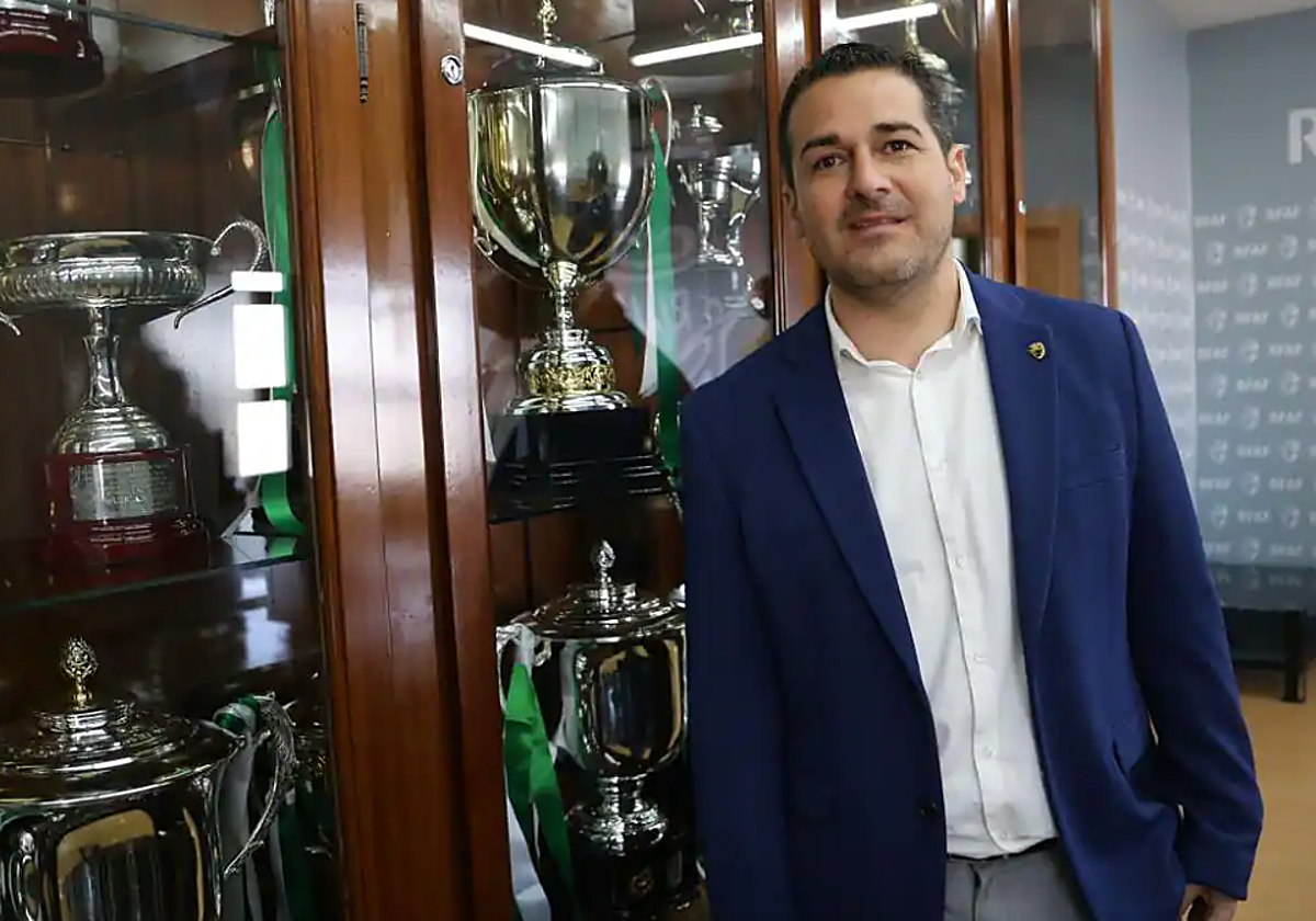 ablo Lozano, en la sede de la Federación Andaluza de Fútbol