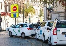 El taxi en Granada se moderniza: así puedes pedir uno por WhatsApp