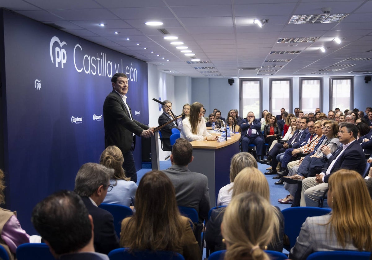 El presidente del PP de Castilla y León, Alfonso Fernández Mañueco, clausura la reunión del Comité Ejecutivo Autonómico del PP de Castilla y León