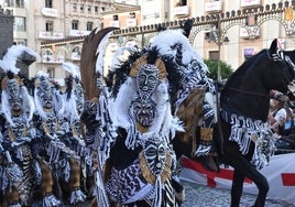 À Punt retransmite en directo las entradas de Moros y Cristianos de Alcoy