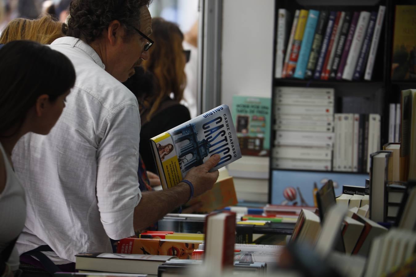 Las imágenes de la Feria del Libro de Córdoba en un domingo de gran ambiente