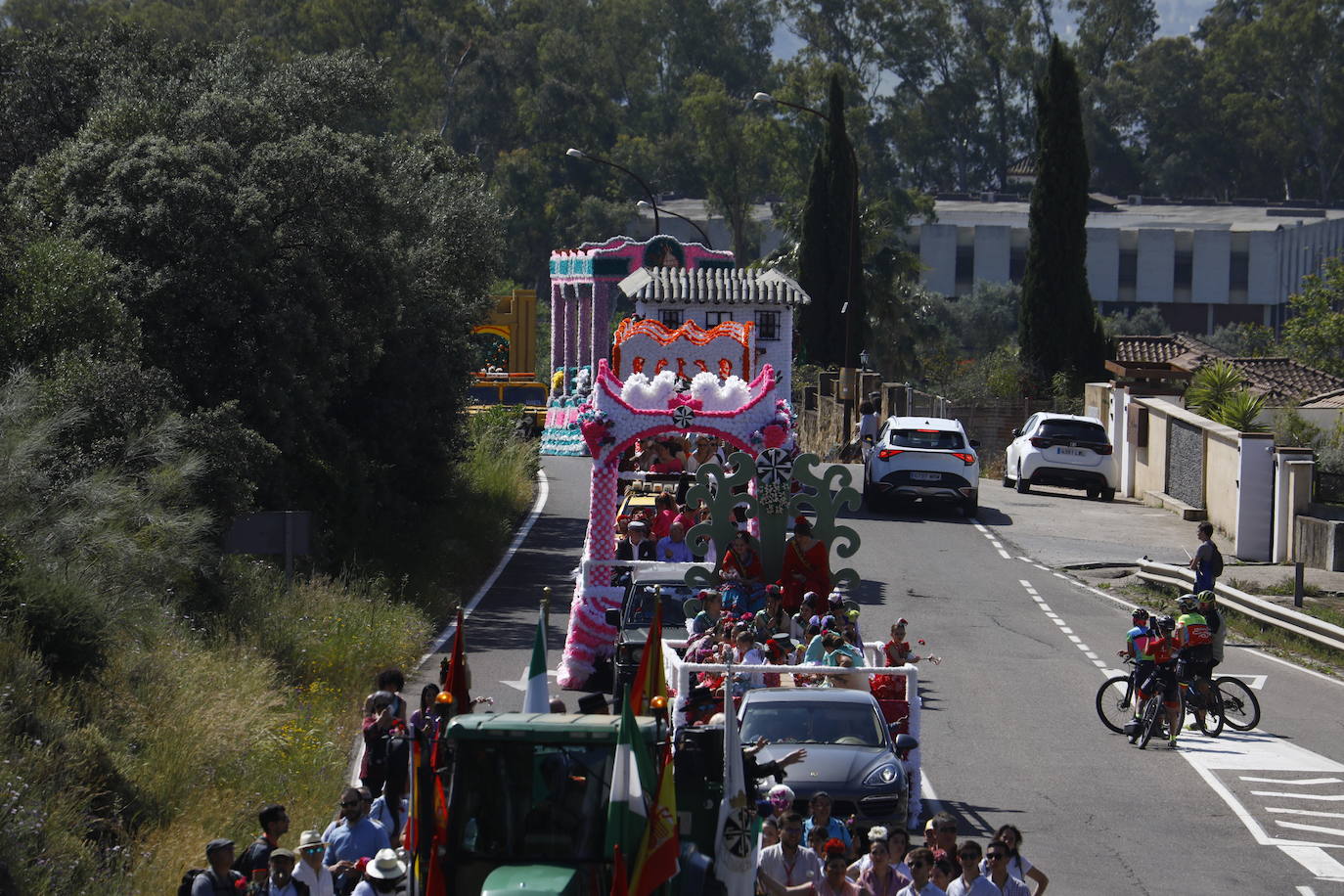 Fotos: la colorida romería de Santo Domingo en Córdoba