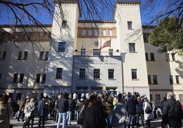 La Junta de Andalucía insiste en el «déficit» de médicos y pide una convocatoria de plazas MIR extraordinaria