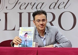 El arte de Fosforito se muestra a los niños en un libro infantil