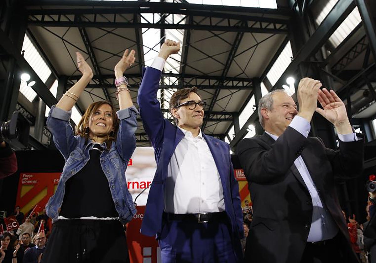 El primer secretario y candidato del PSC a las elecciones catalanas, Salvador Illa, durante el acto del PSC de inicio de campaña, en Fira Sabadell, a 25 de abril