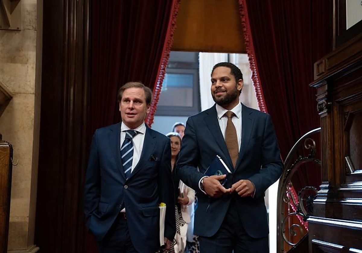 Joan Garriga e Ignacio Garriga, en el parlamento de Cataluña, en una imagen de 2022