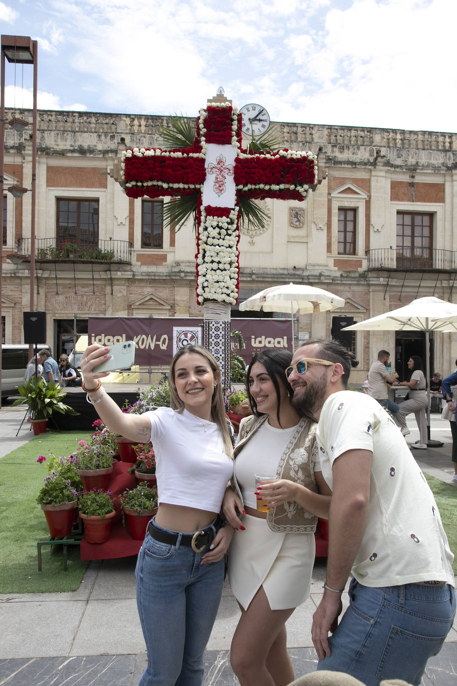 Fotos: el comienzo de las Cruces de Mayo de Córdoba