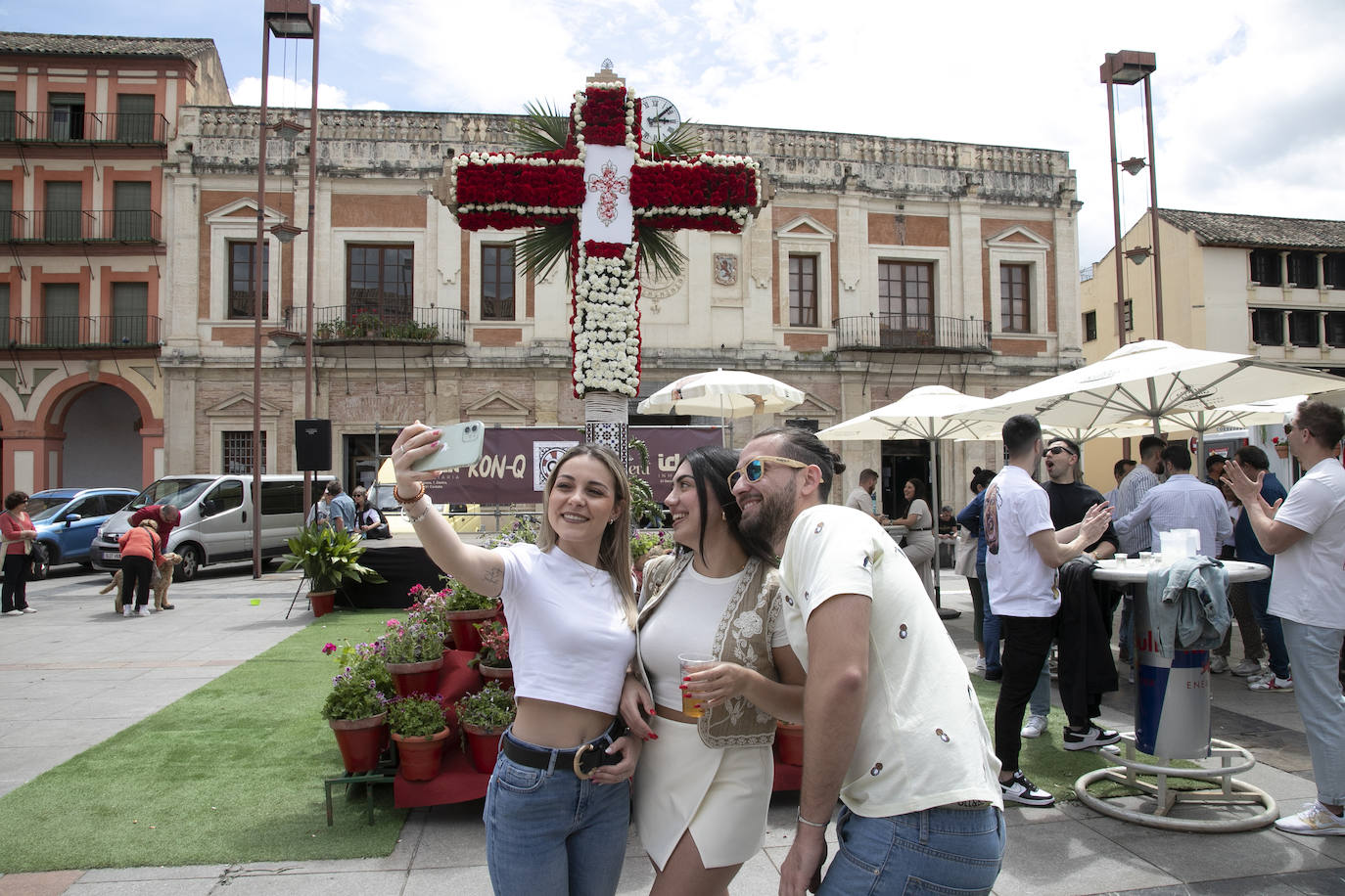 Fotos: el comienzo de las Cruces de Mayo de Córdoba
