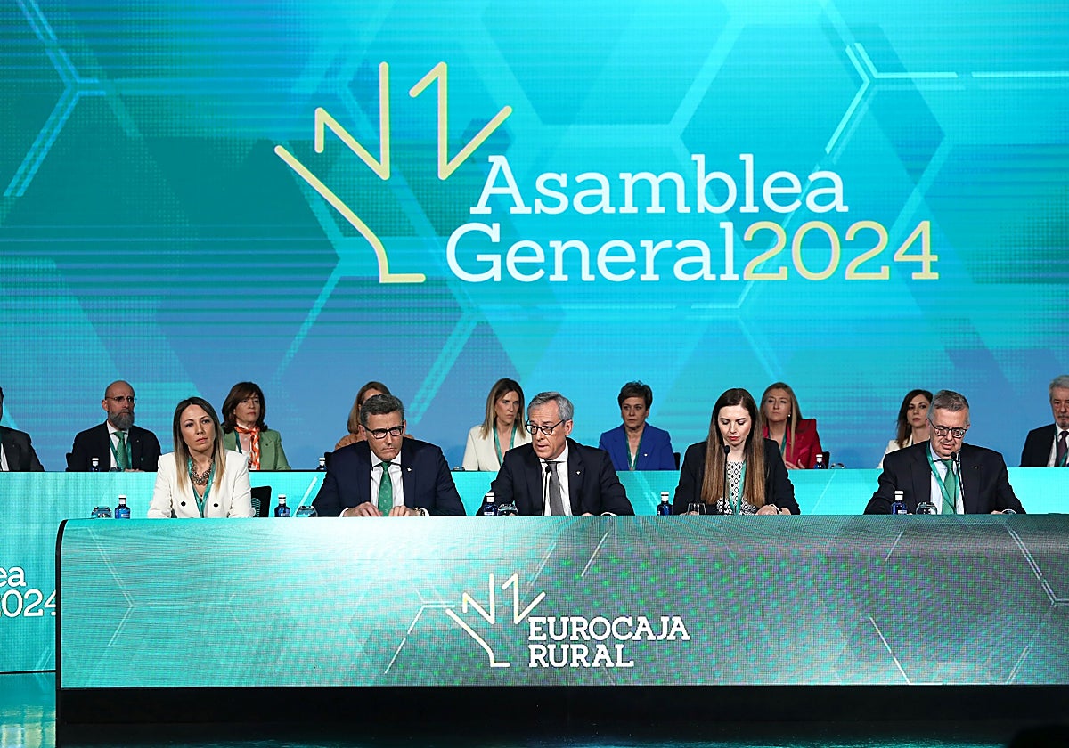 El presidente y el director general expusieron todos los detalles del balance de 2023 delante de los delegados