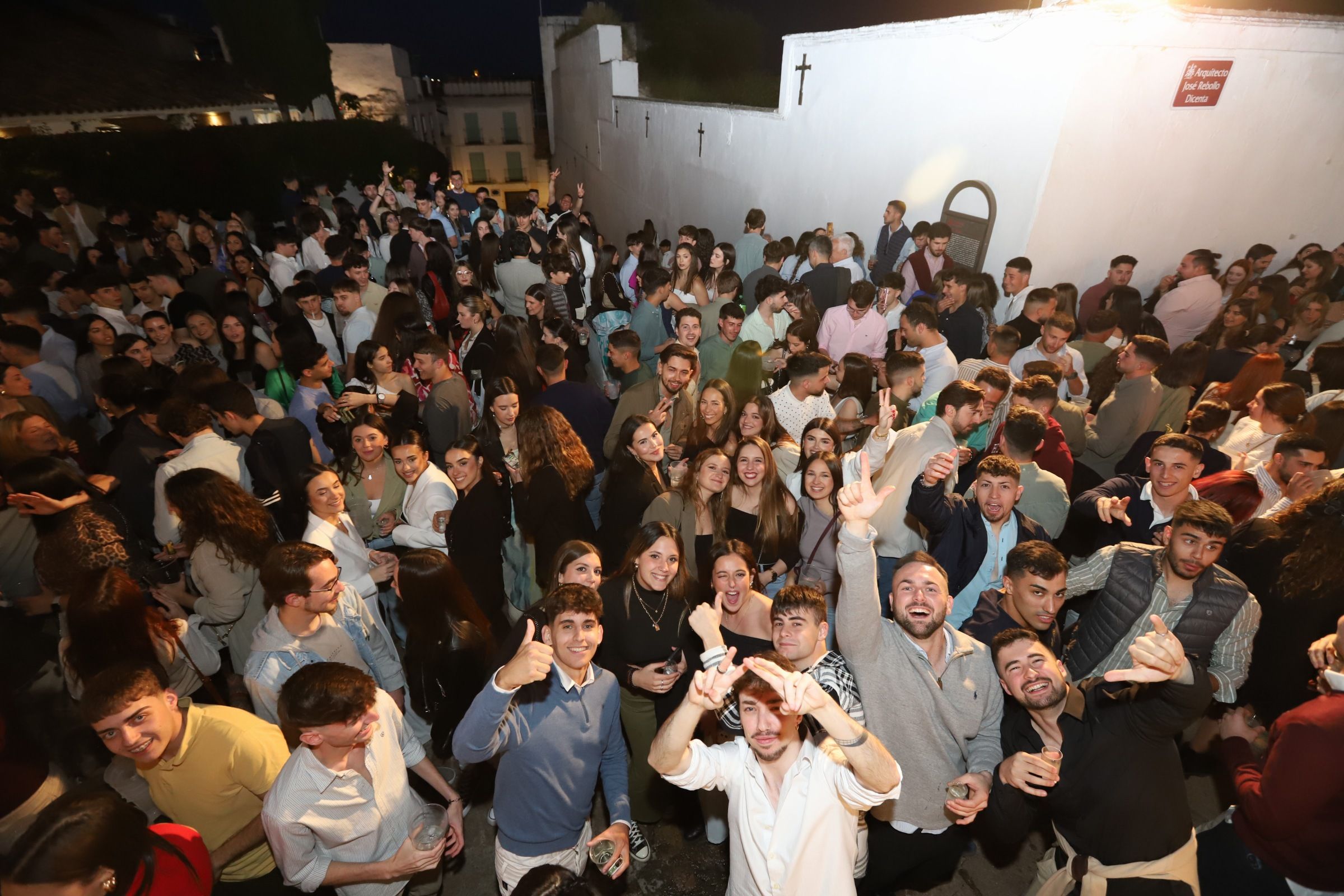 Fotos: El ambiente en las Cruces de Mayo la primera noche de la fiesta