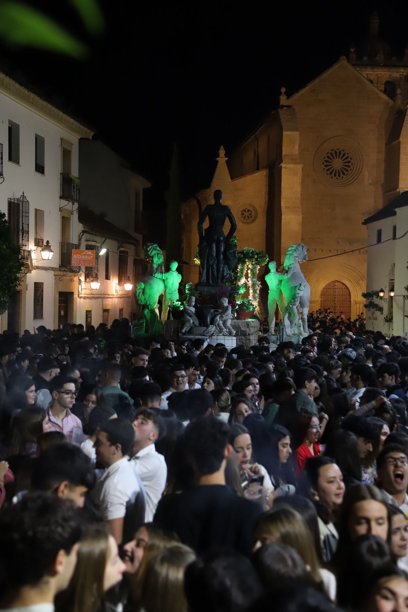 Fotos: El ambiente en las Cruces de Mayo la primera noche de la fiesta
