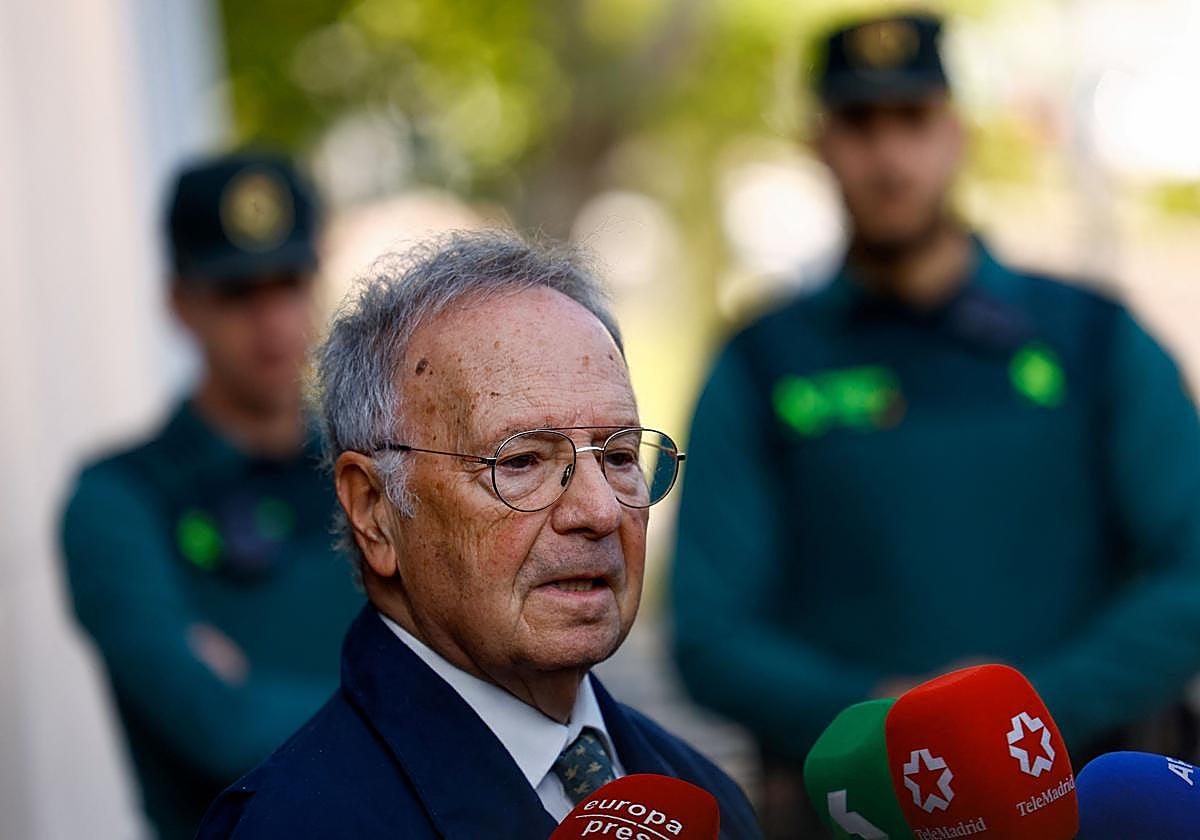 Miguel Bernad, secretario general de Manos Limpias