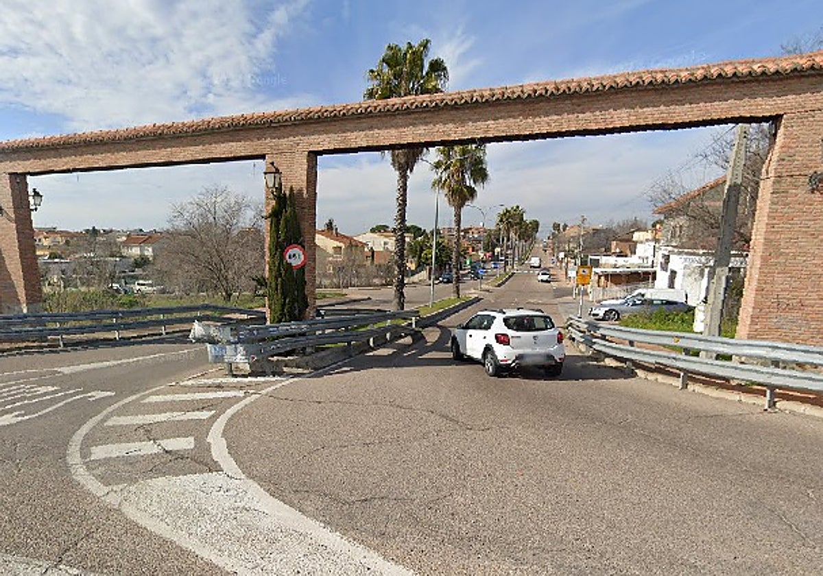 Entrada a la urbanización