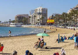 Las zonas de Alicante más baratas para comprar una casa cerca de la playa: desde 37.000 euros y con terraza