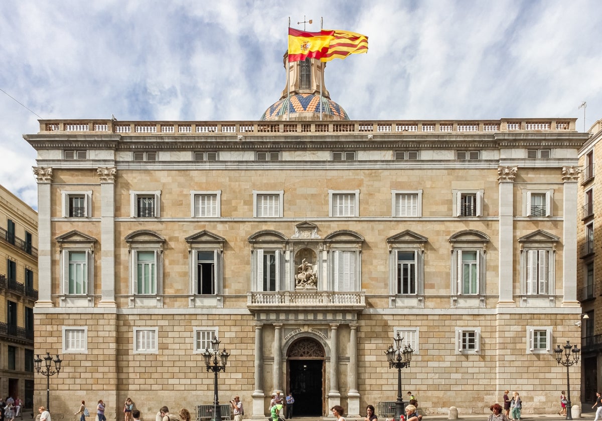 Imagen de la fachada del Palacio de la Generalitat