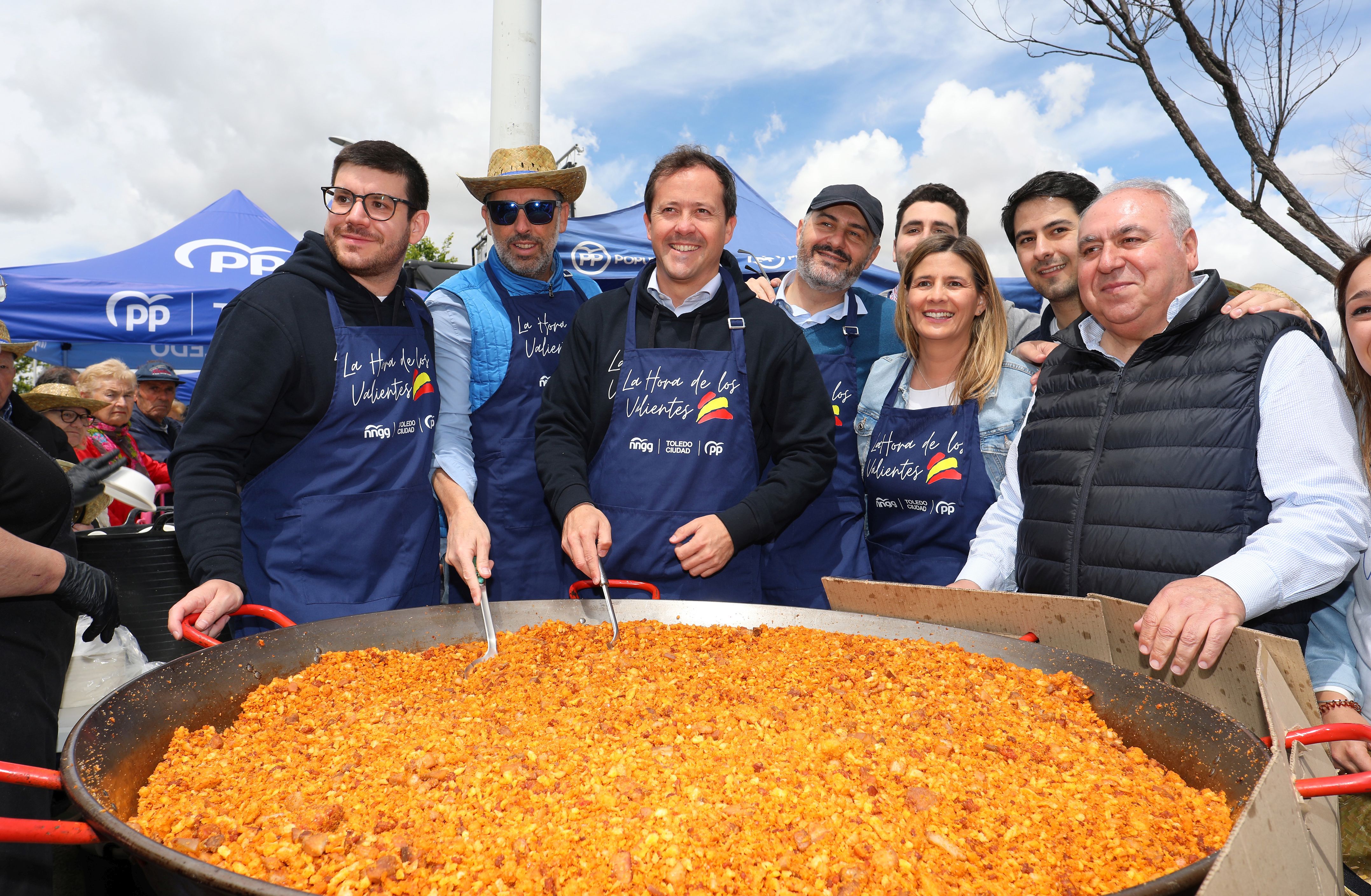 Multitudinario y frío Día del Valle en Toledo