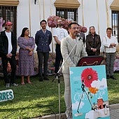 Las 'Calles en flor' de Cañete arranca con un homenaje a Dalí
