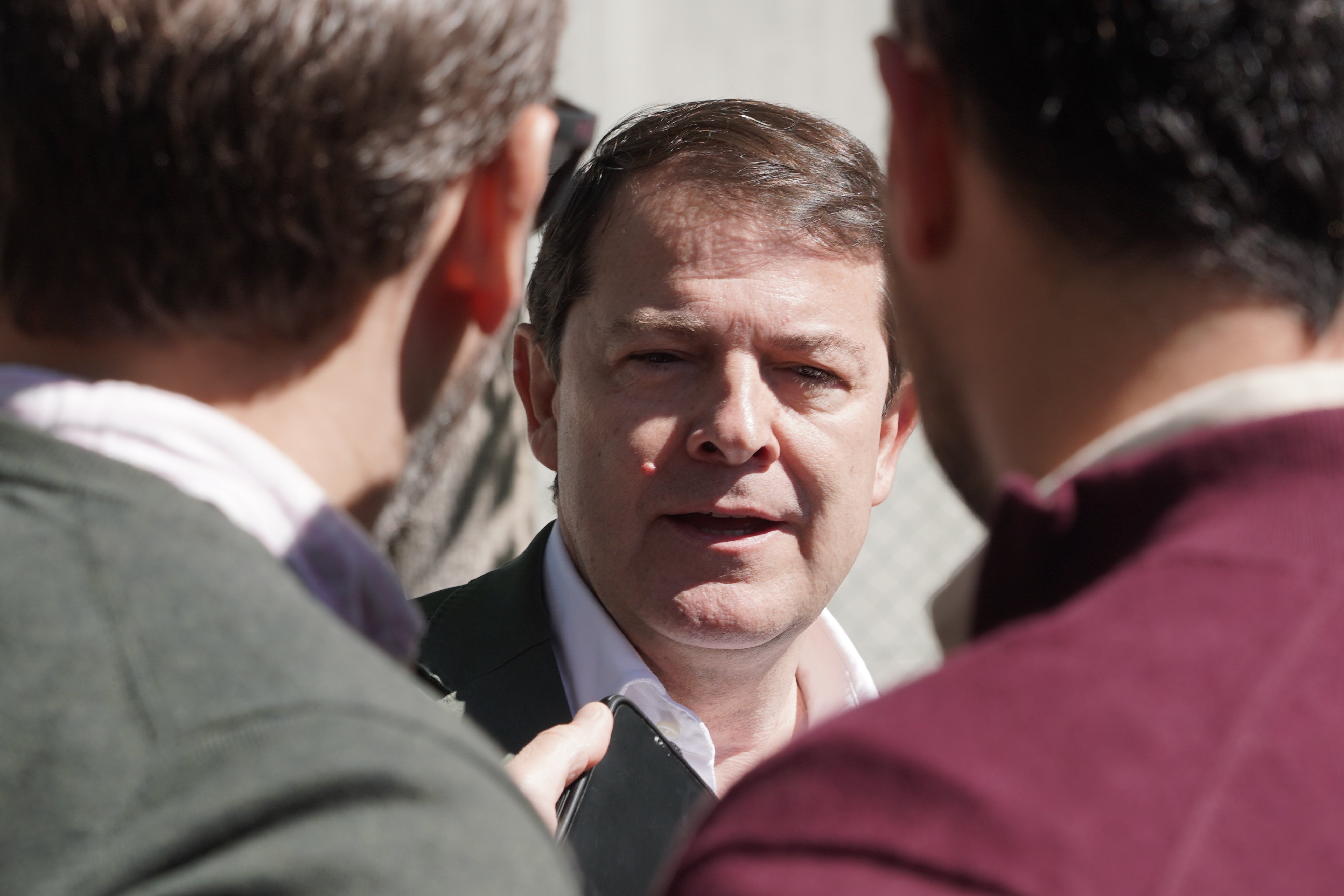 El presidente de la Junta de Castilla y León, Alfonso Fernández Mañueco, en un acto electoral en Tarragona