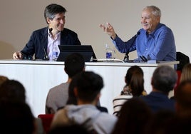 El autor de 'La sociedad de la nieve' da una conferencia en el auditorio Cajasur, de Gran Capitán