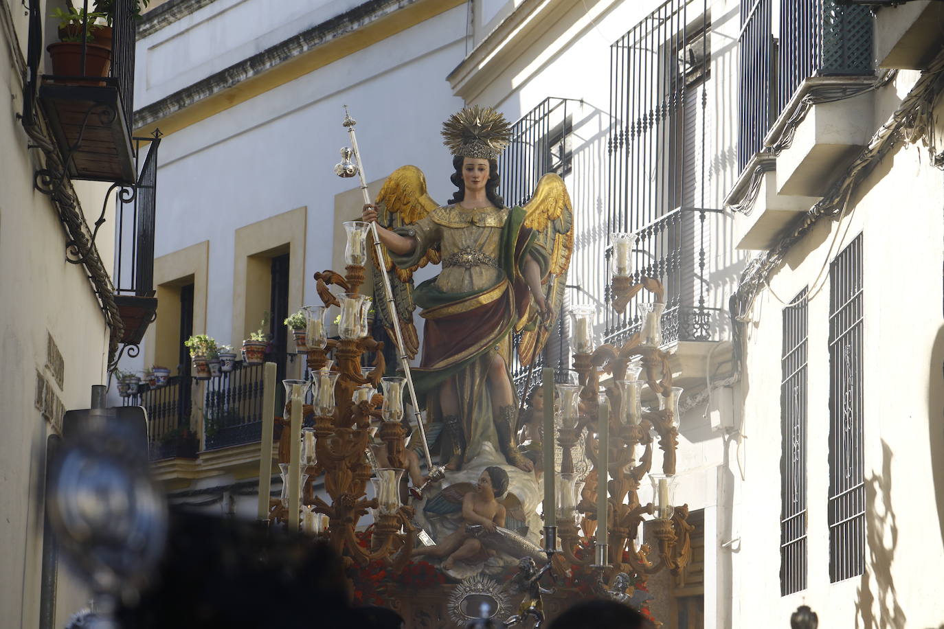 Fotos: La elegante procesión del Arcángel San Rafael en Córdoba