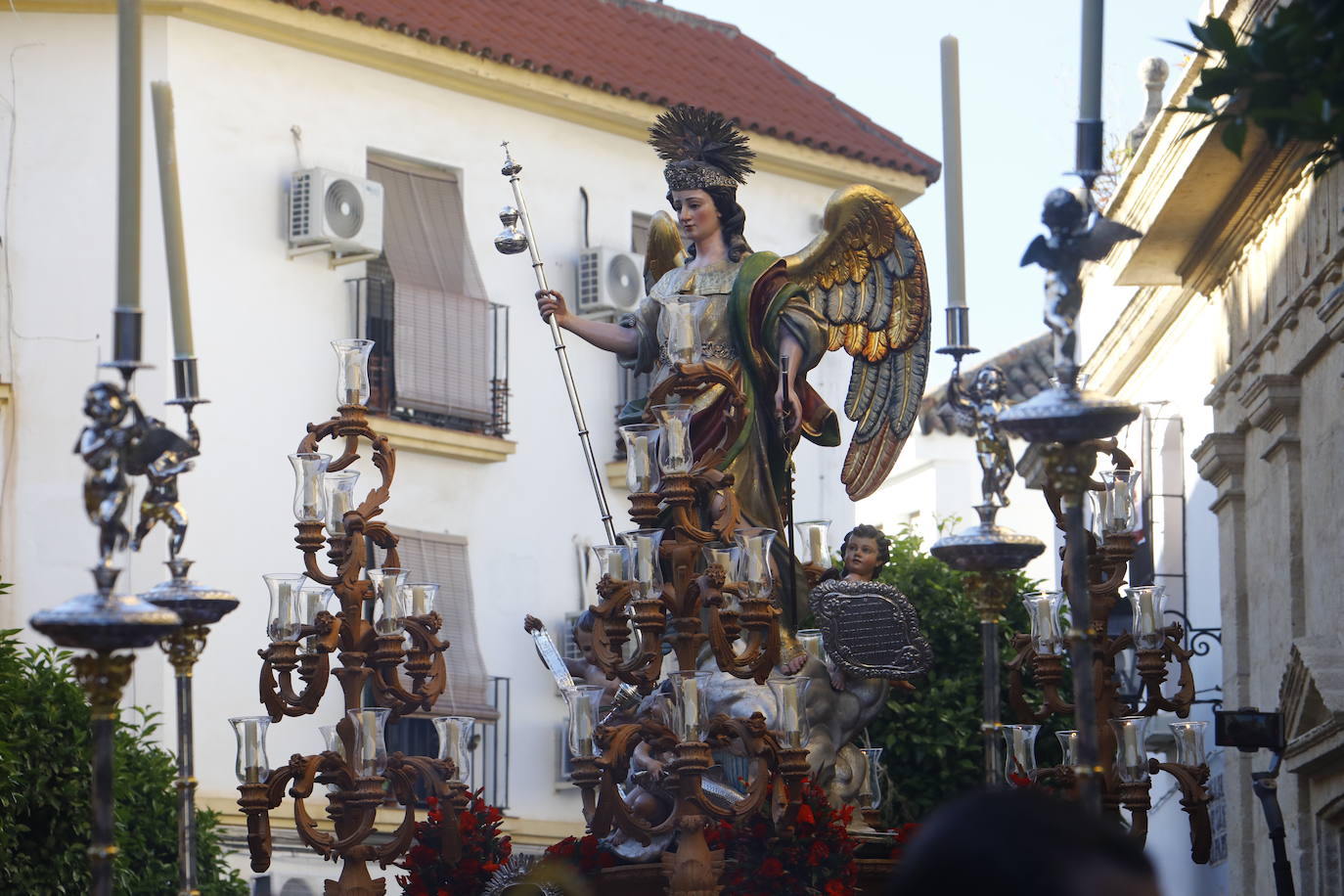 Fotos: La elegante procesión del Arcángel San Rafael en Córdoba